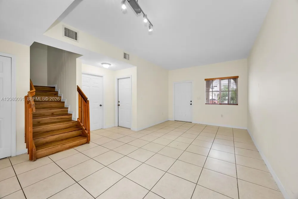 8441 SW 124 AV #104 Miami, FL 33183