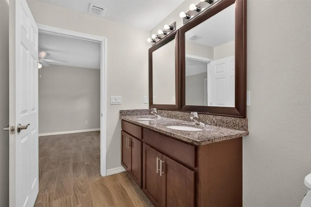 5008 S OBISPO CIRCLE Labelle, FL 33935