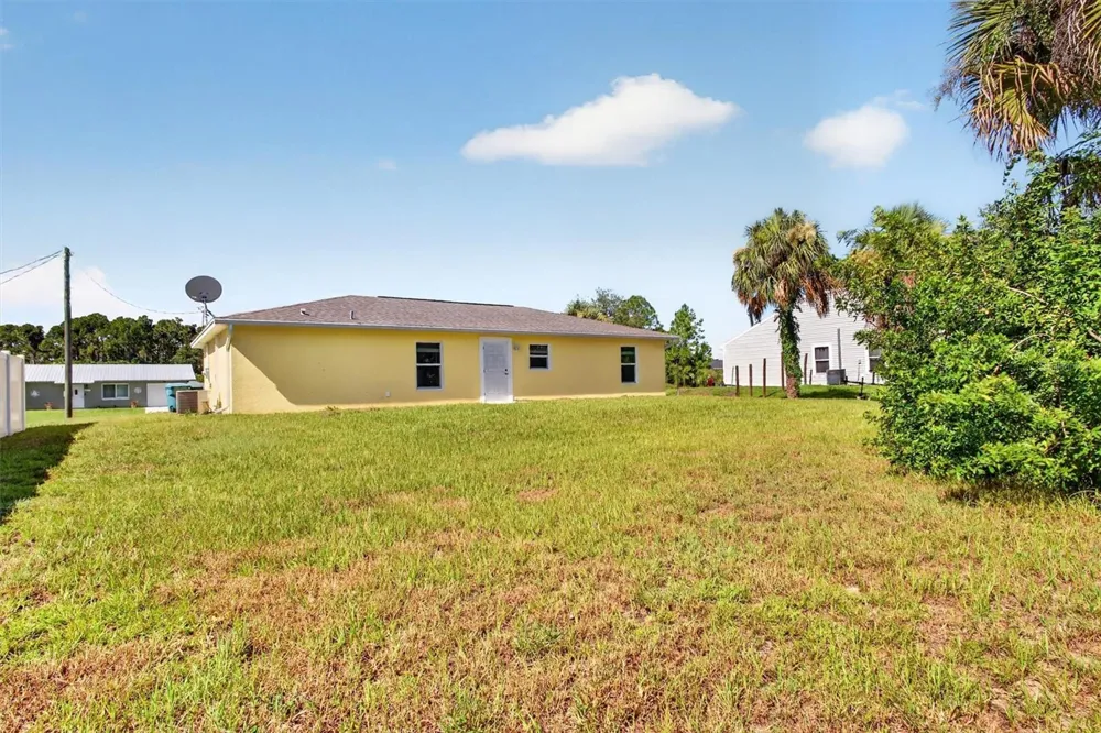 5008 S OBISPO CIRCLE Labelle, FL 33935