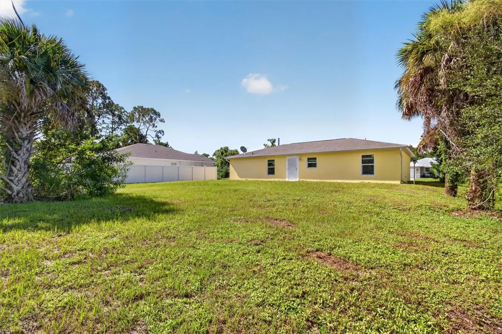 5008 S OBISPO CIRCLE Labelle, FL 33935
