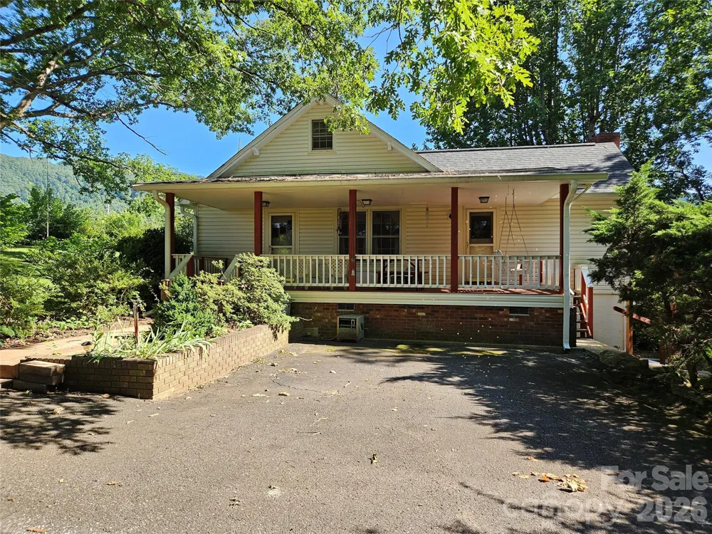5086 Burkemont Road Morganton, NC 28655