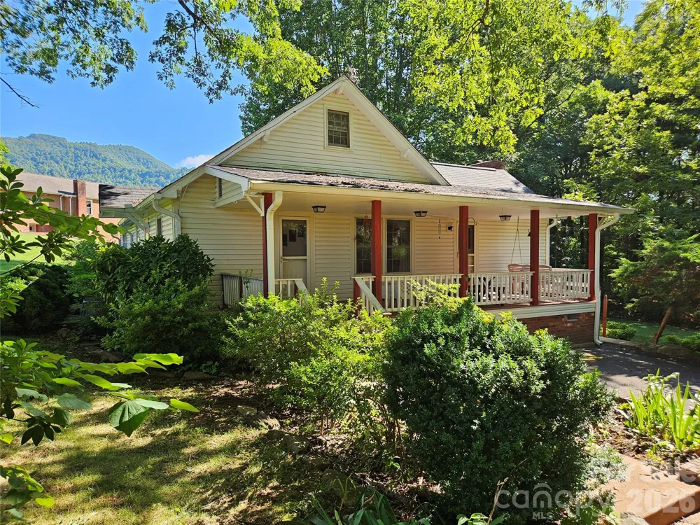 5086 Burkemont Road Morganton, NC 28655