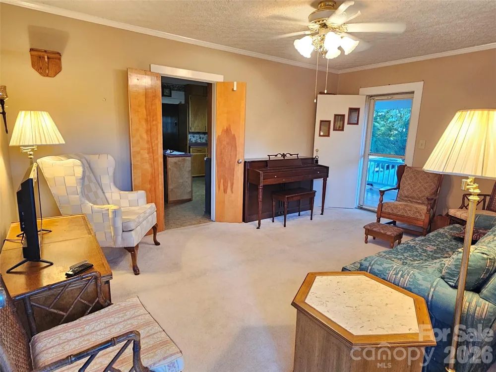 5086 Burkemont Road Morganton, NC 28655