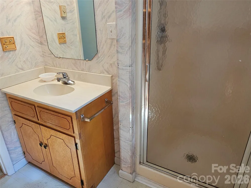 5086 Burkemont Road Morganton, NC 28655