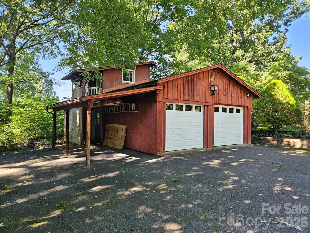 5086 Burkemont Road Morganton, NC 28655