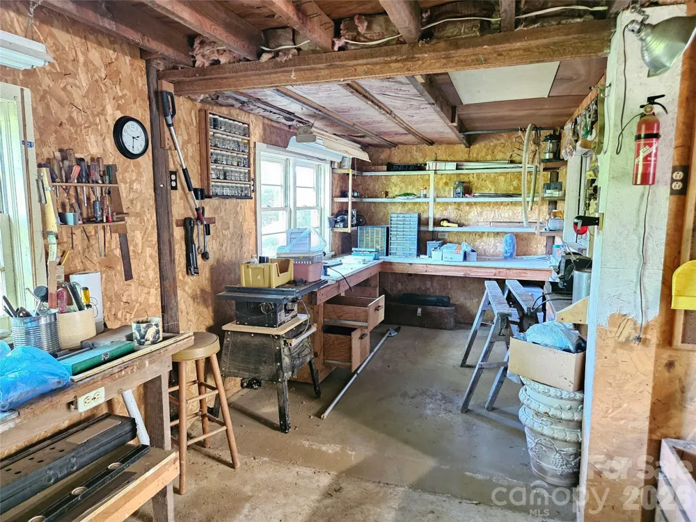5086 Burkemont Road Morganton, NC 28655
