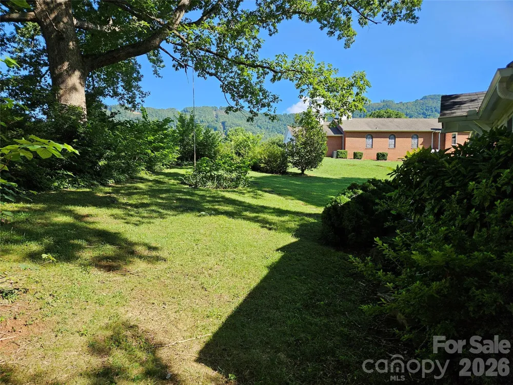 5086 Burkemont Road Morganton, NC 28655