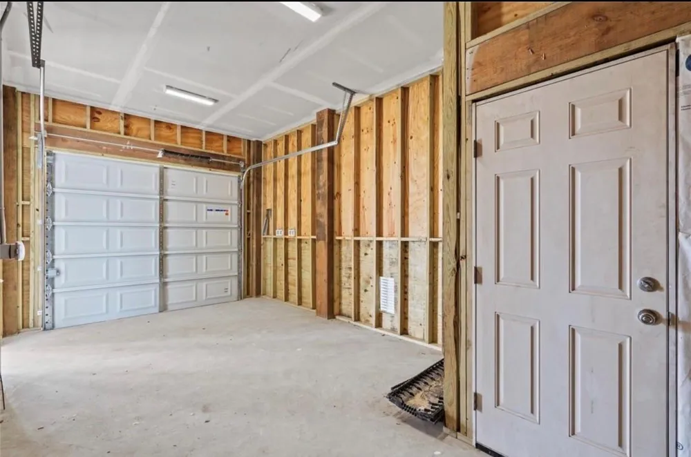 17418 Bristow Galveston, TX 77554