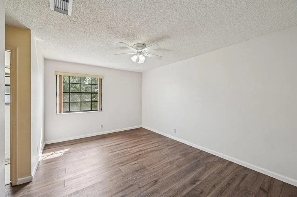4682 OAK TERRACE DRIVE #4682 