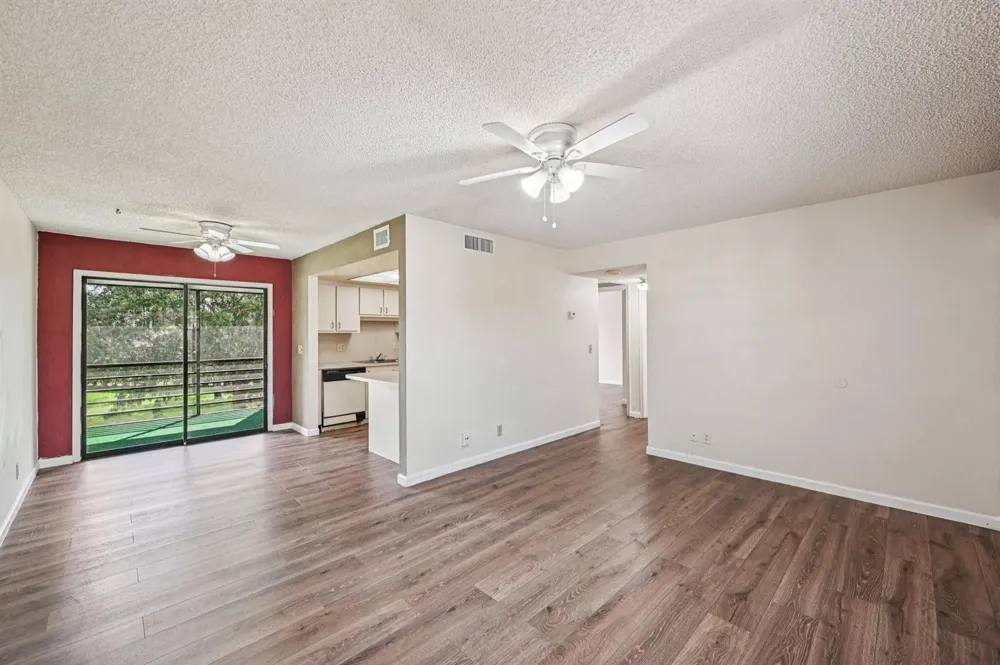 4682 OAK TERRACE DRIVE #4682 