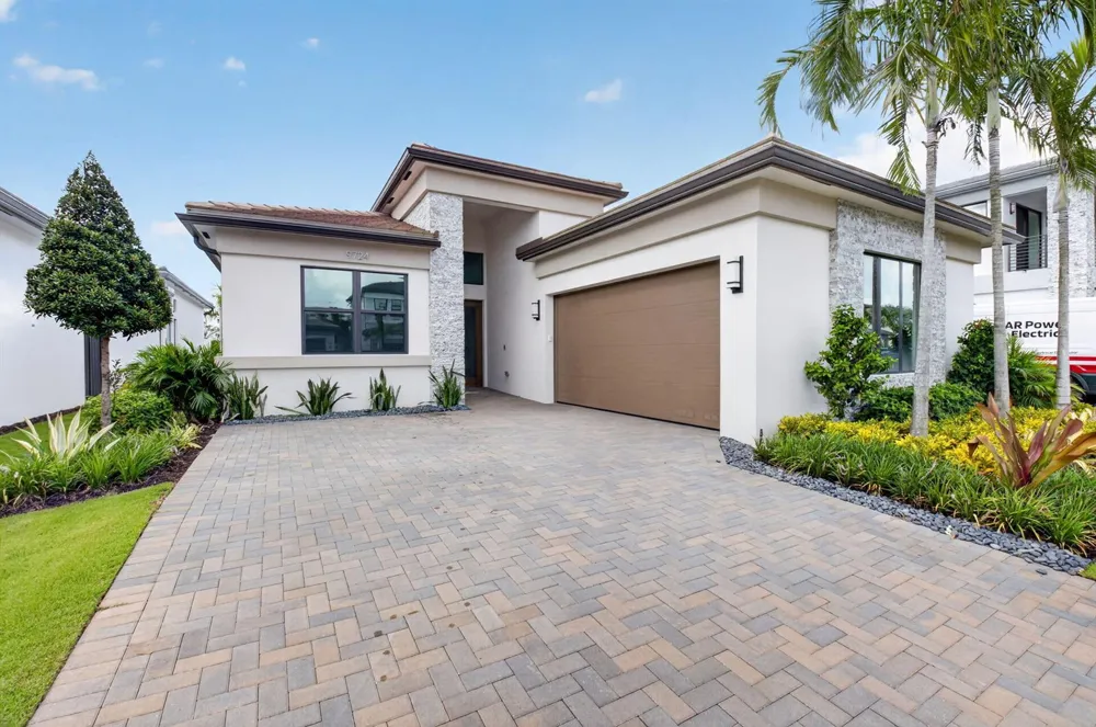 9724 JUNIPER BAY AVENUE Boca Raton, FL 33434