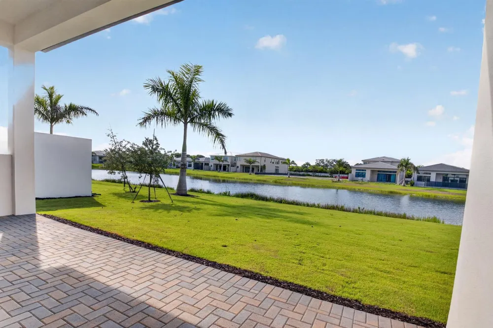 9724 JUNIPER BAY AVENUE Boca Raton, FL 33434