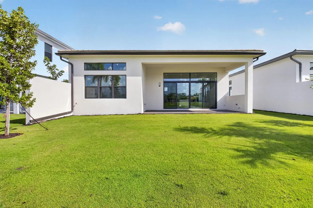 9724 JUNIPER BAY AVENUE Boca Raton, FL 33434