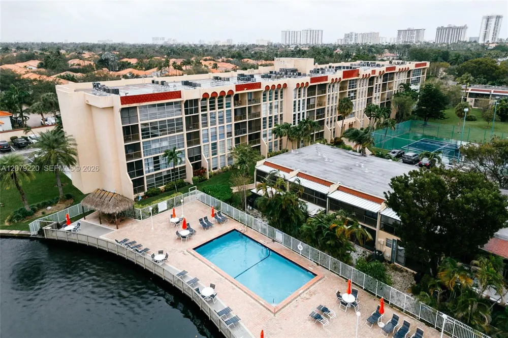 2001 Atlantic Shores Blvd #320 Hallandale Beach, FL 33009