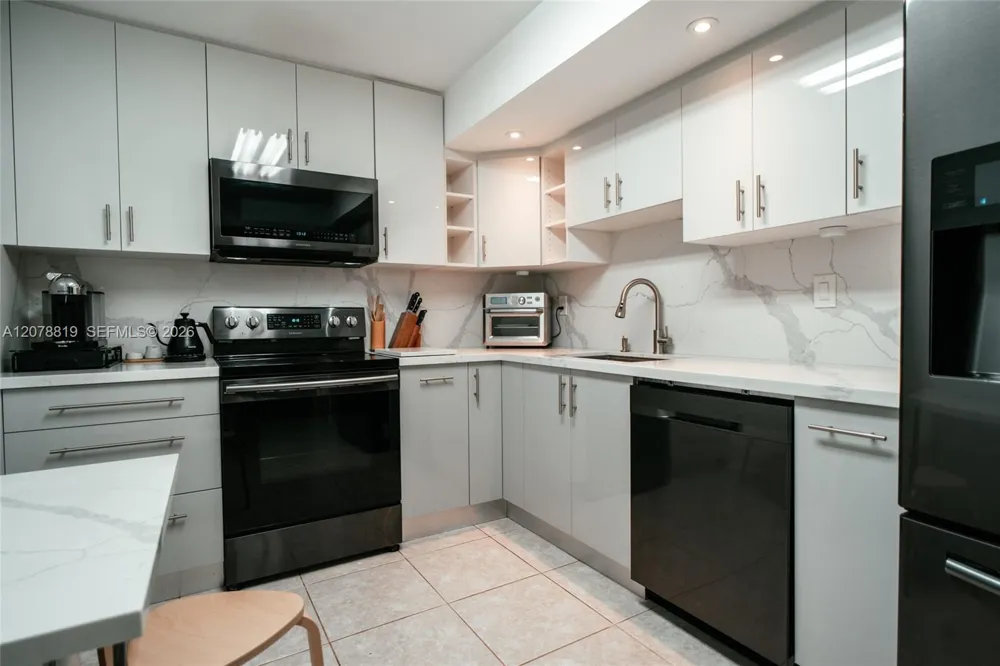 2001 Atlantic Shores Blvd #320 Hallandale Beach, FL 33009