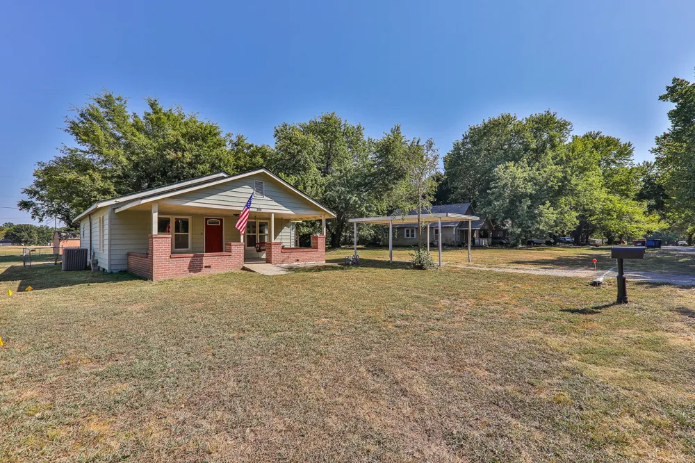 200 S Elm Street Chelsea, OK 74016