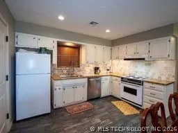 2201 June Hill Road Kingston, OK 73439