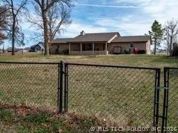 2201 June Hill Road Kingston, OK 73439