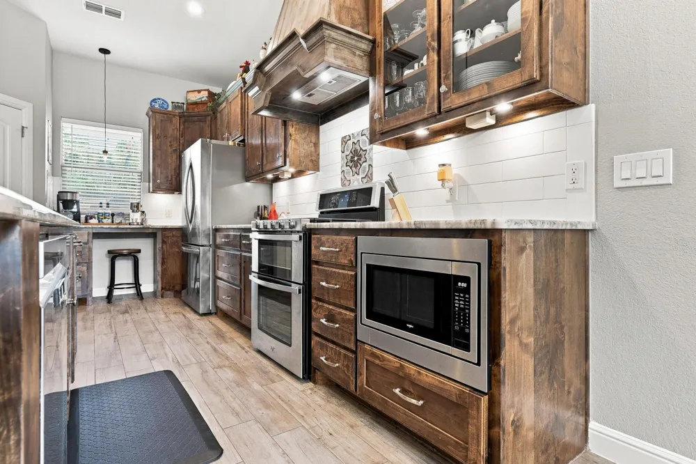 603 E Burks Street Pilot Point, TX 76258