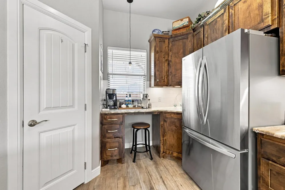 603 E Burks Street Pilot Point, TX 76258