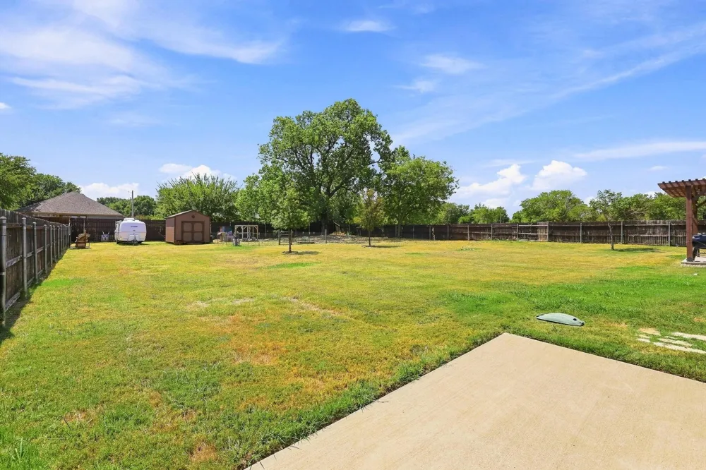 603 E Burks Street Pilot Point, TX 76258