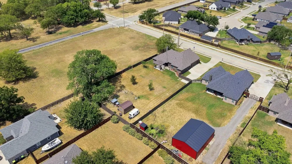 603 E Burks Street Pilot Point, TX 76258