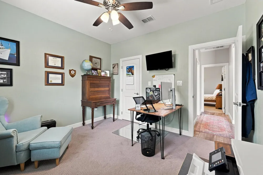 603 E Burks Street Pilot Point, TX 76258