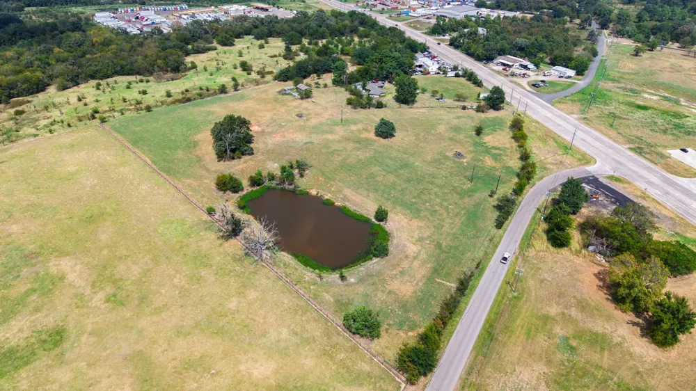 1351 S State Highway 19 Sulphur Springs, TX 75440