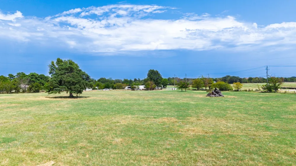 1351 S State Highway 19 Sulphur Springs, TX 75440