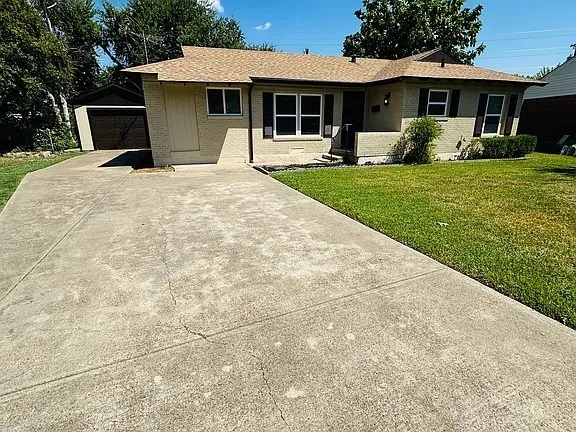 2504 Avon Drive Garland, TX 75041
