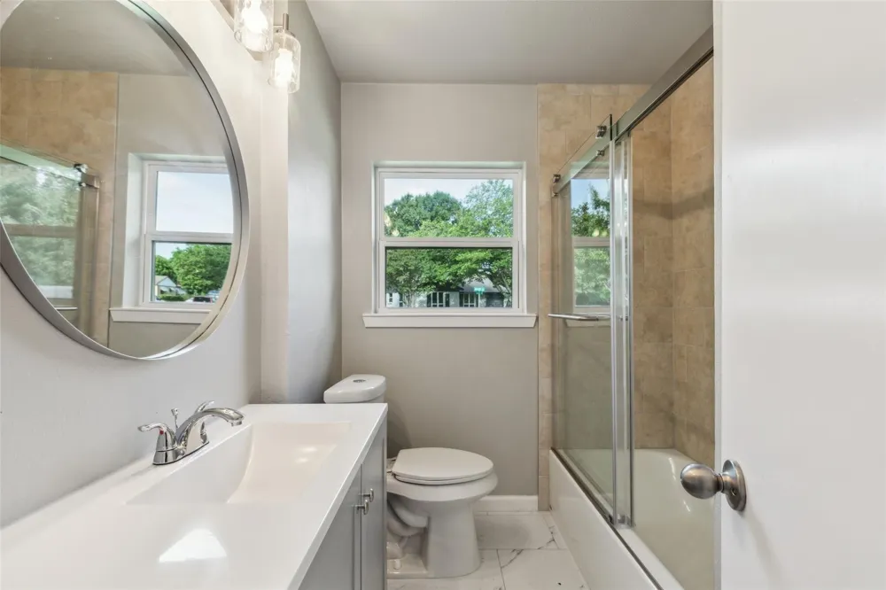 2504 Avon Drive Garland, TX 75041