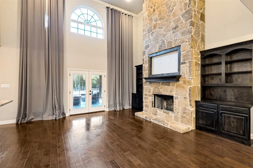 2144 Cross Creek Drive Scurry, TX 75158