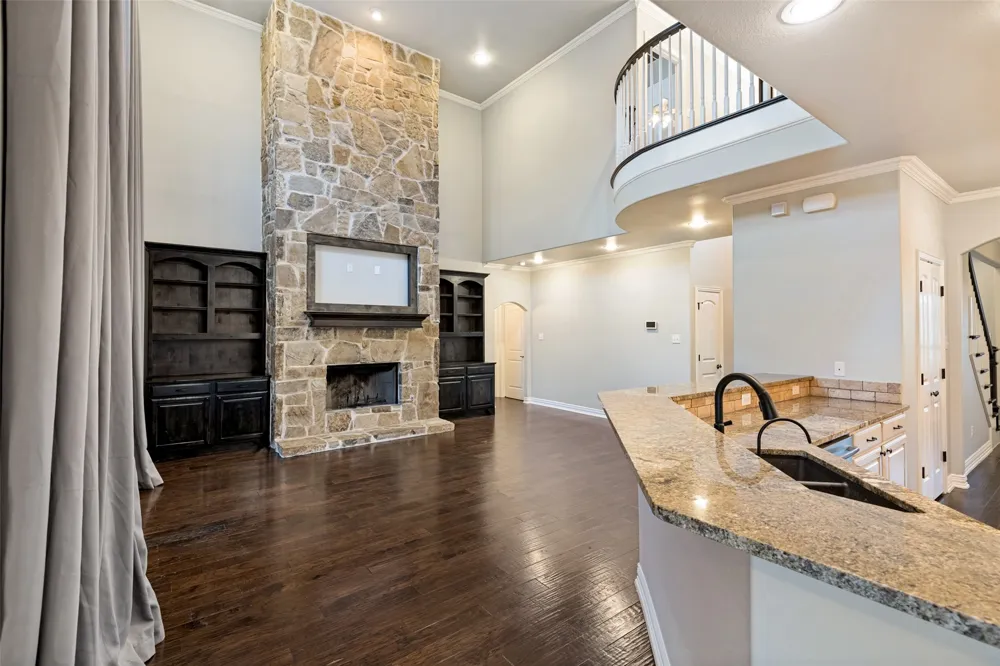 2144 Cross Creek Drive Scurry, TX 75158