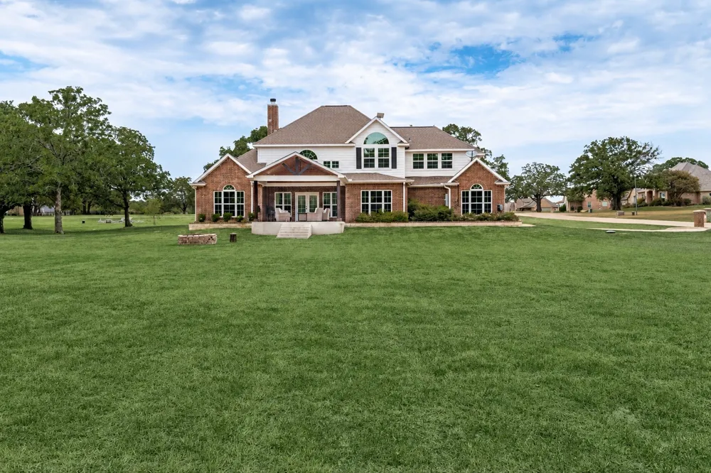 2144 Cross Creek Drive Scurry, TX 75158