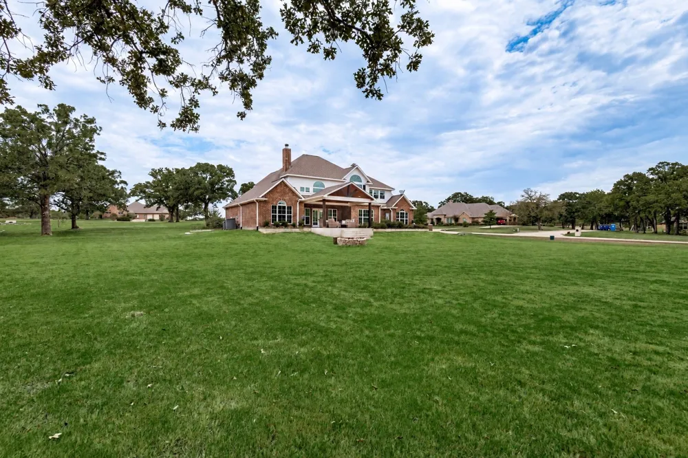 2144 Cross Creek Drive Scurry, TX 75158
