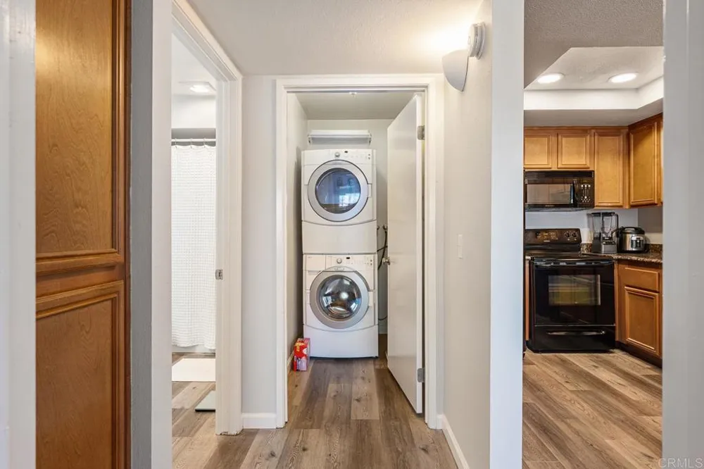 31909 Del Cielo Este #7 Bonsall, CA 92003