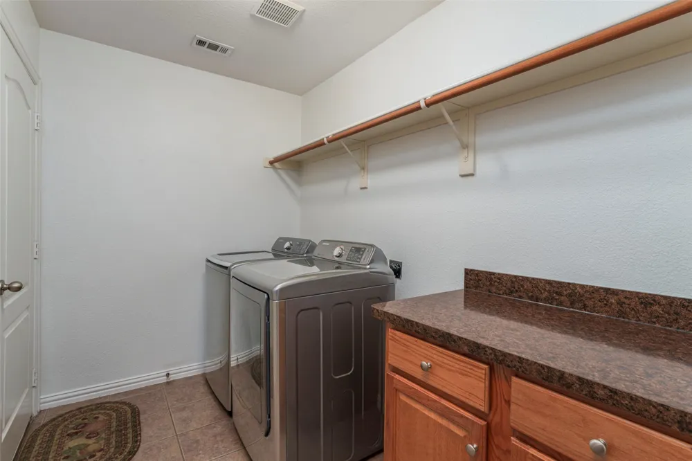 6633 Chalk River Drive Fort Worth, TX 76179