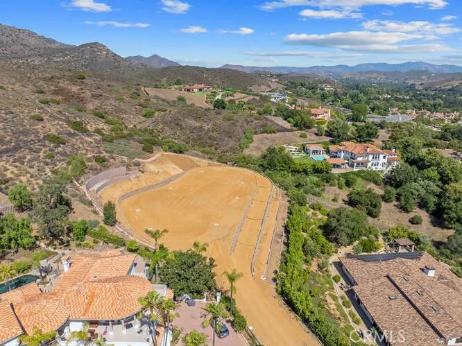 4774 Golf Course Westlake Village, CA 91362