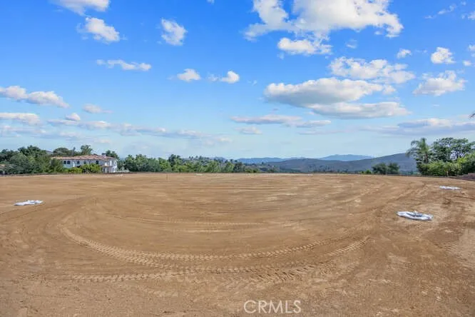 4774 Golf Course Westlake Village, CA 91362