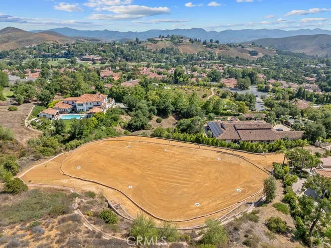 4774 Golf Course Westlake Village, CA 91362