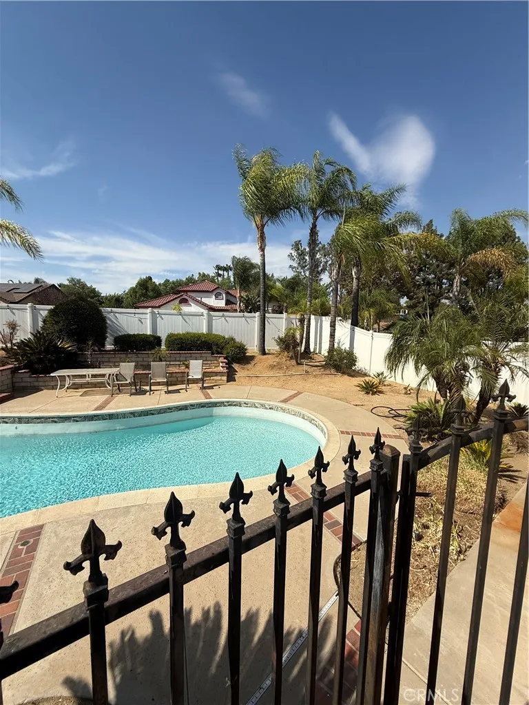 11551 Knoll Vista Moreno Valley, CA 92555