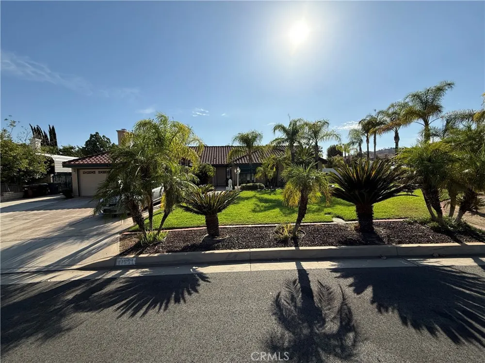 11551 Knoll Vista Moreno Valley, CA 92555
