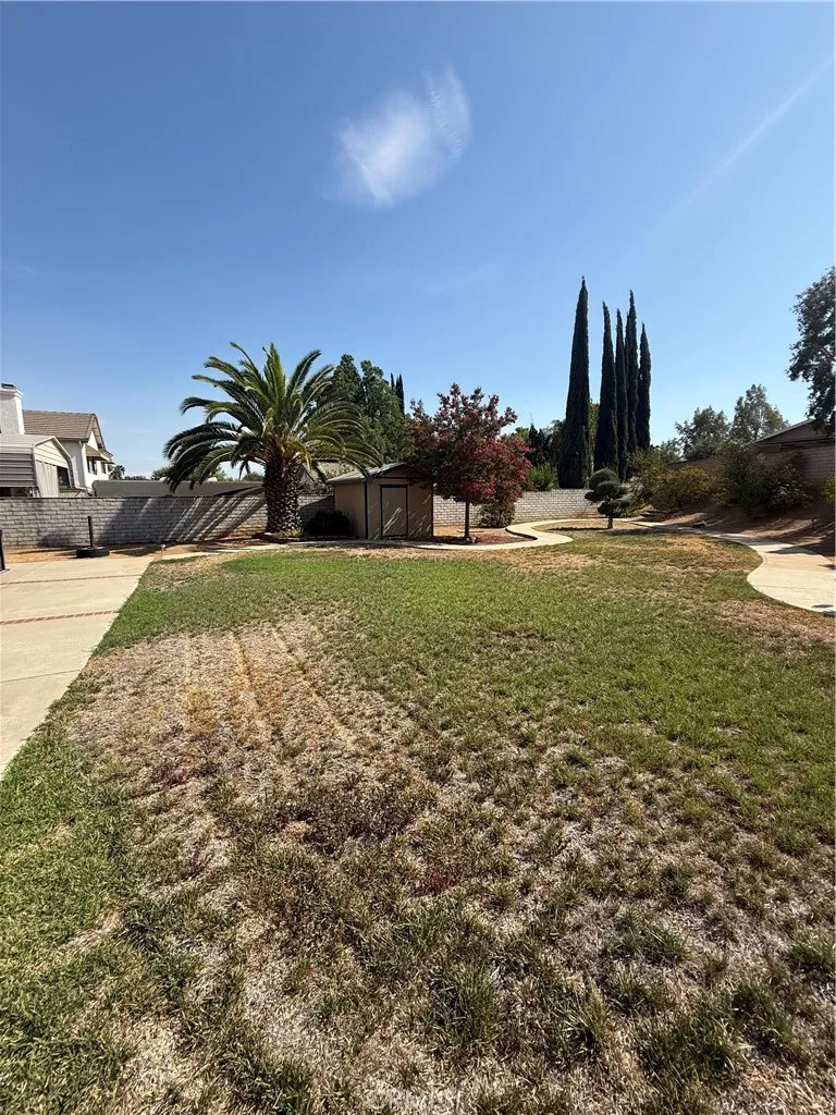 11551 Knoll Vista Moreno Valley, CA 92555