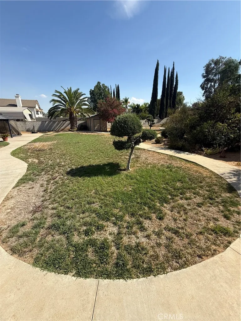 11551 Knoll Vista Moreno Valley, CA 92555