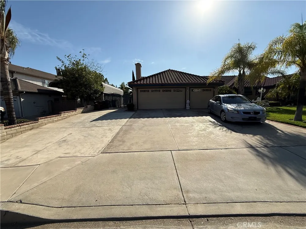 11551 Knoll Vista Moreno Valley, CA 92555