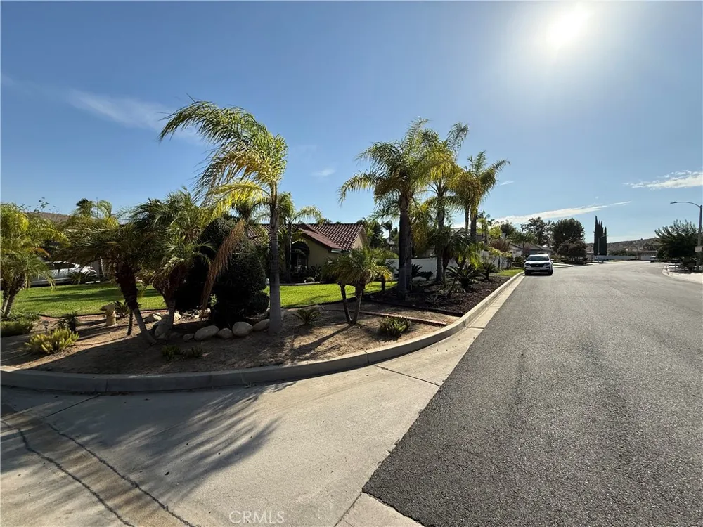 11551 Knoll Vista Moreno Valley, CA 92555
