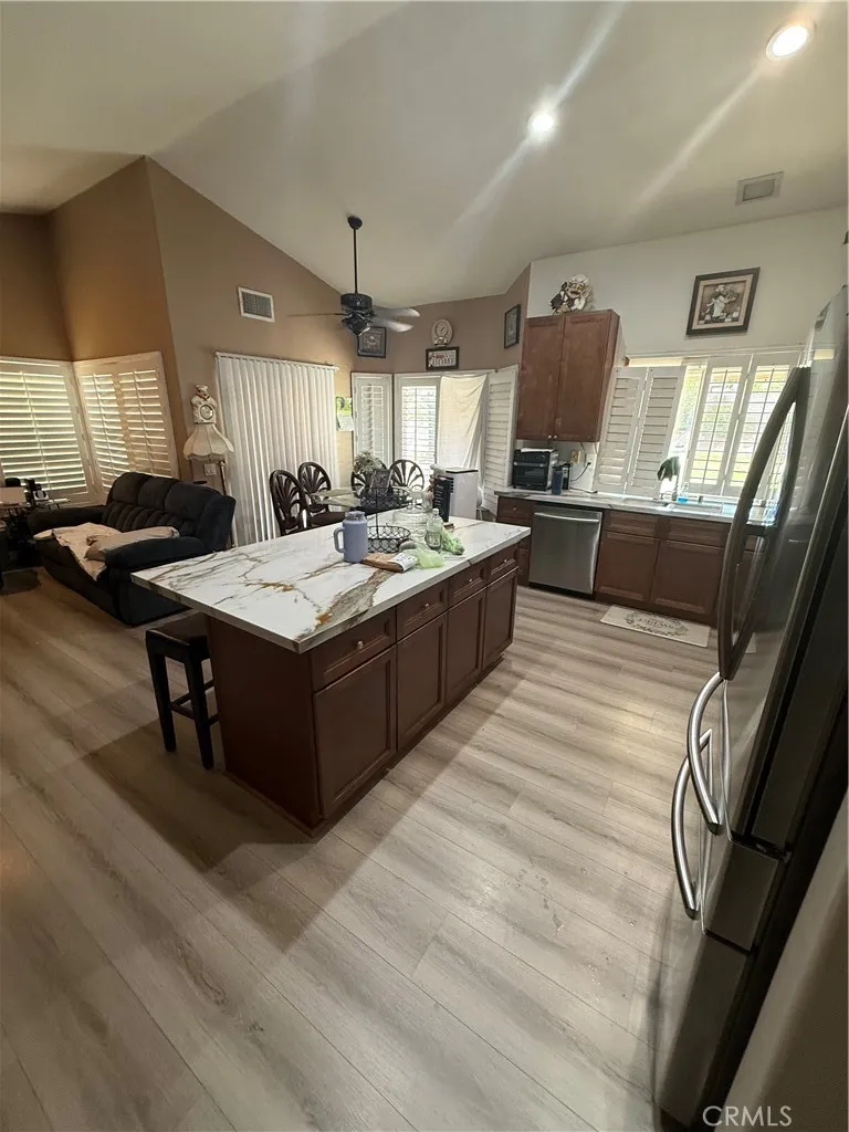 11551 Knoll Vista Moreno Valley, CA 92555