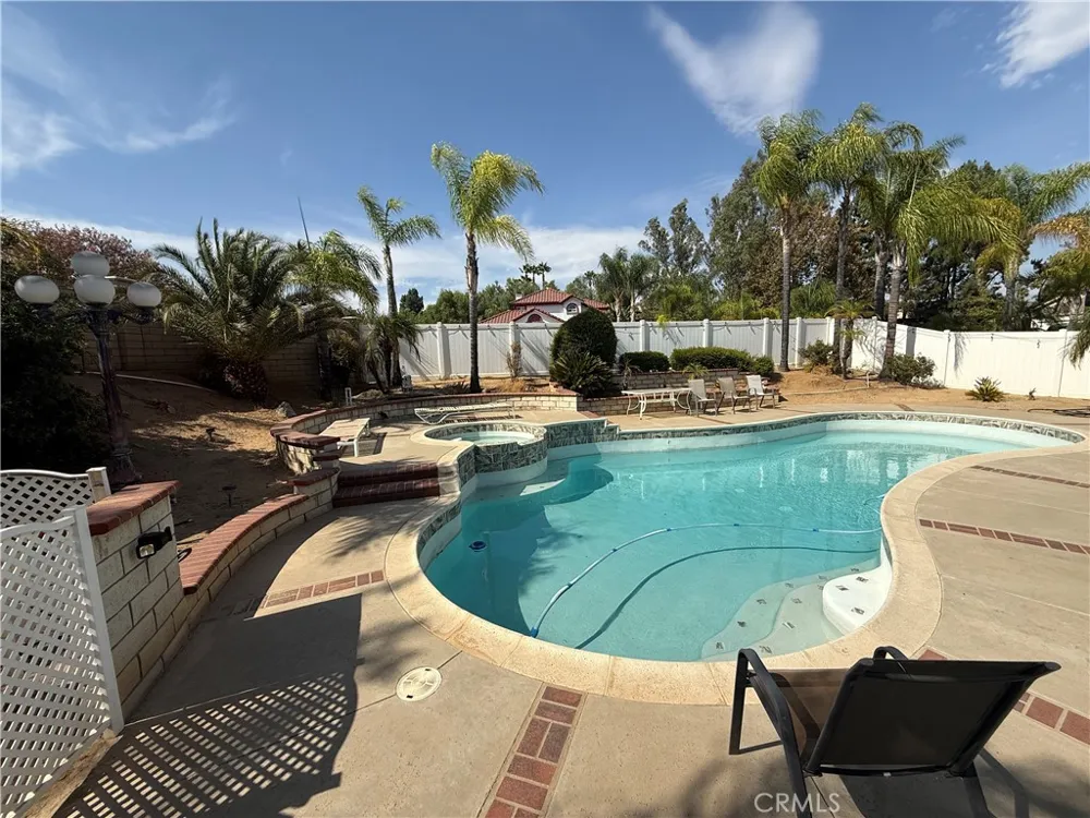 11551 Knoll Vista Moreno Valley, CA 92555