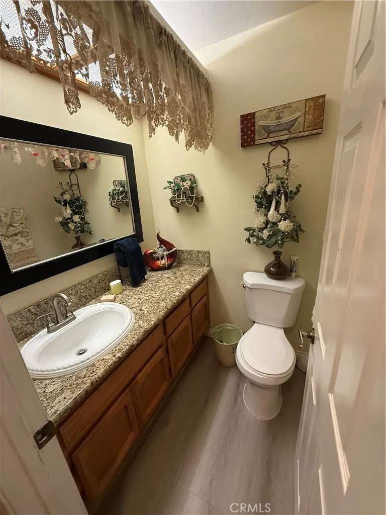 11551 Knoll Vista Moreno Valley, CA 92555
