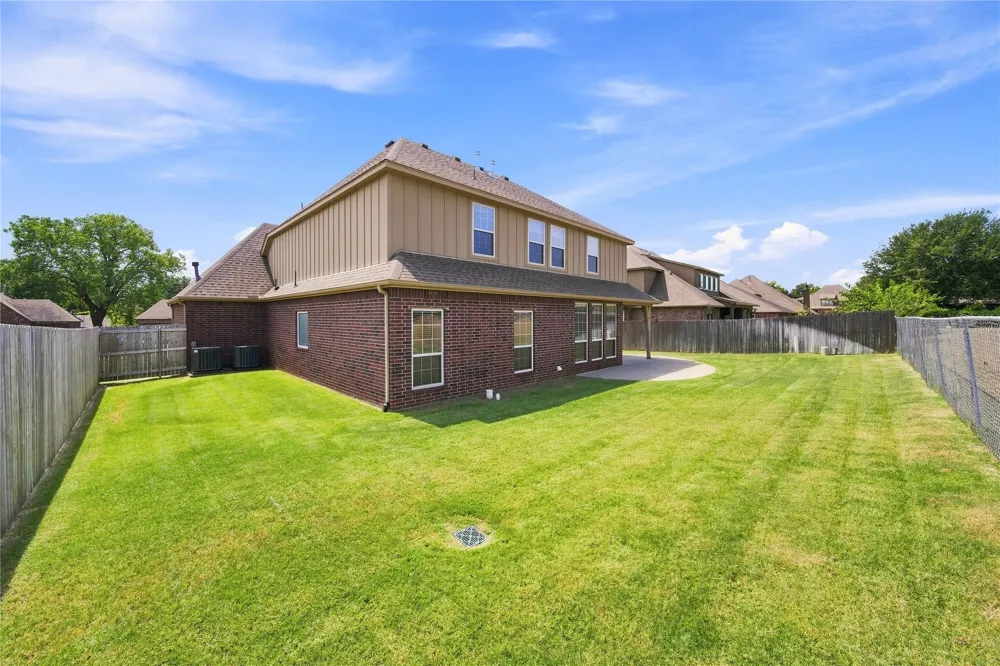 4400 W Oakridge Street Broken Arrow, OK 74012